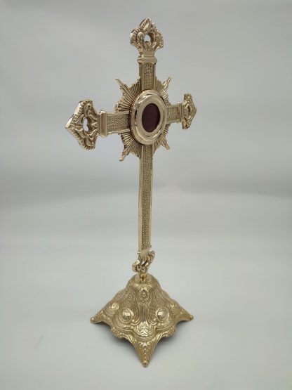 Relicario cruzado