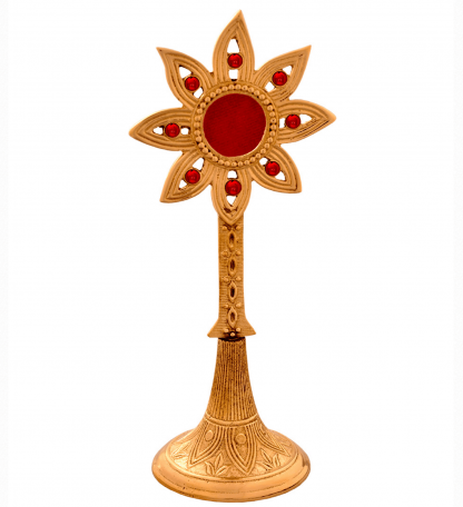 Relicario estrella con piedrecitas