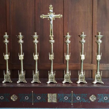 Set Candelabros + cruz altar góticos