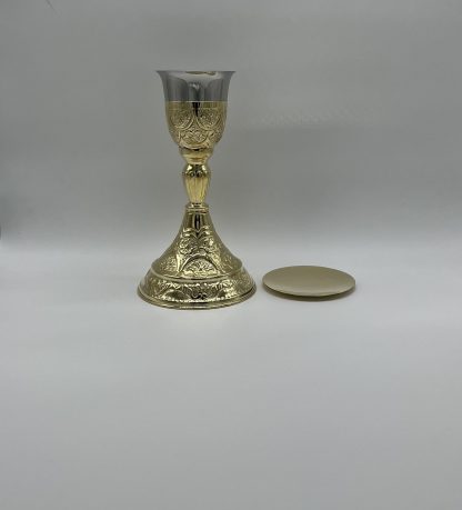 Cáliz con Patena adornados