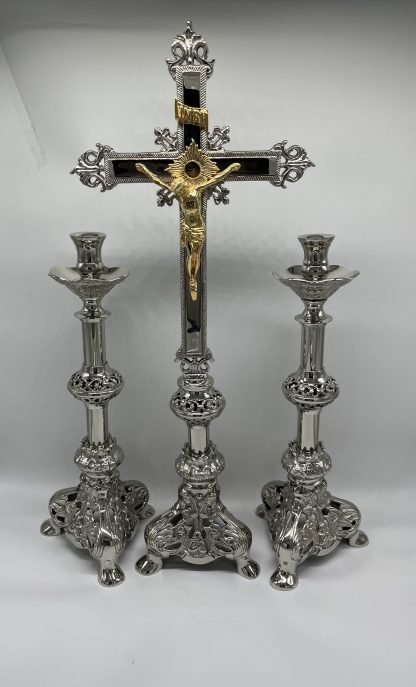 Set candelabros + Cruz altar plateado eucarístico